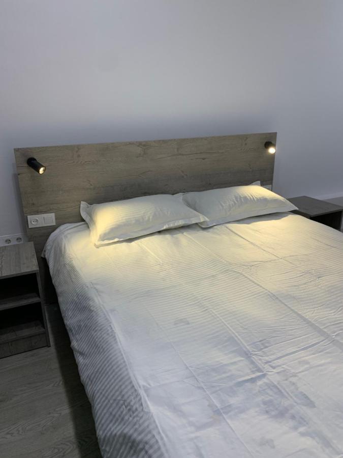 Magistral Hostel บิชเคก ภายนอก รูปภาพ