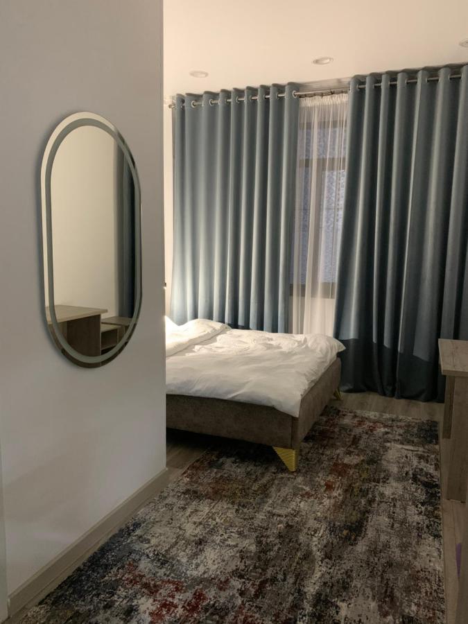 Magistral Hostel บิชเคก ภายนอก รูปภาพ