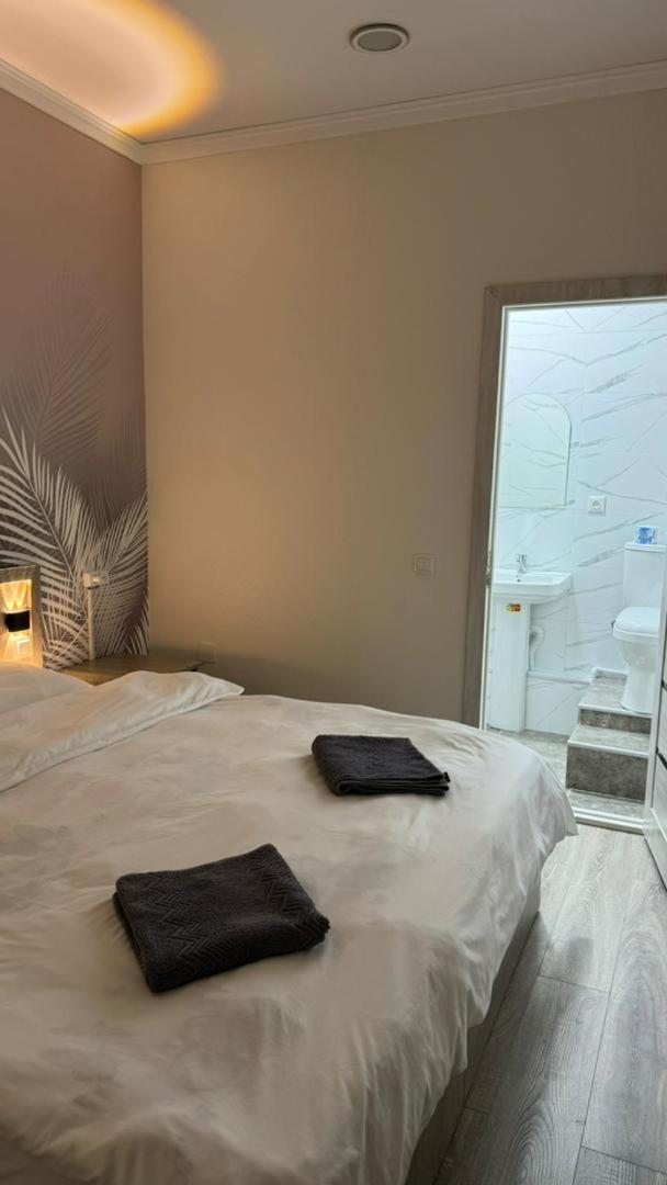 Magistral Hostel บิชเคก ภายนอก รูปภาพ